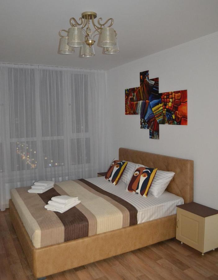 In The Sky Apartment Kiew Exterior foto